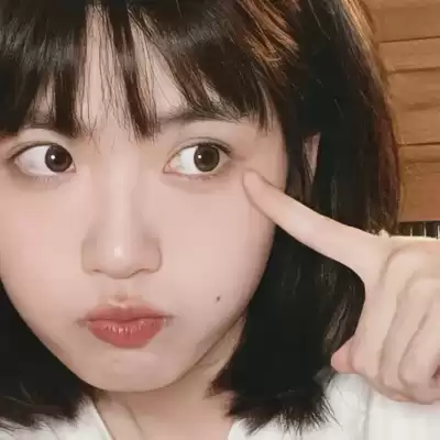 郝依霜